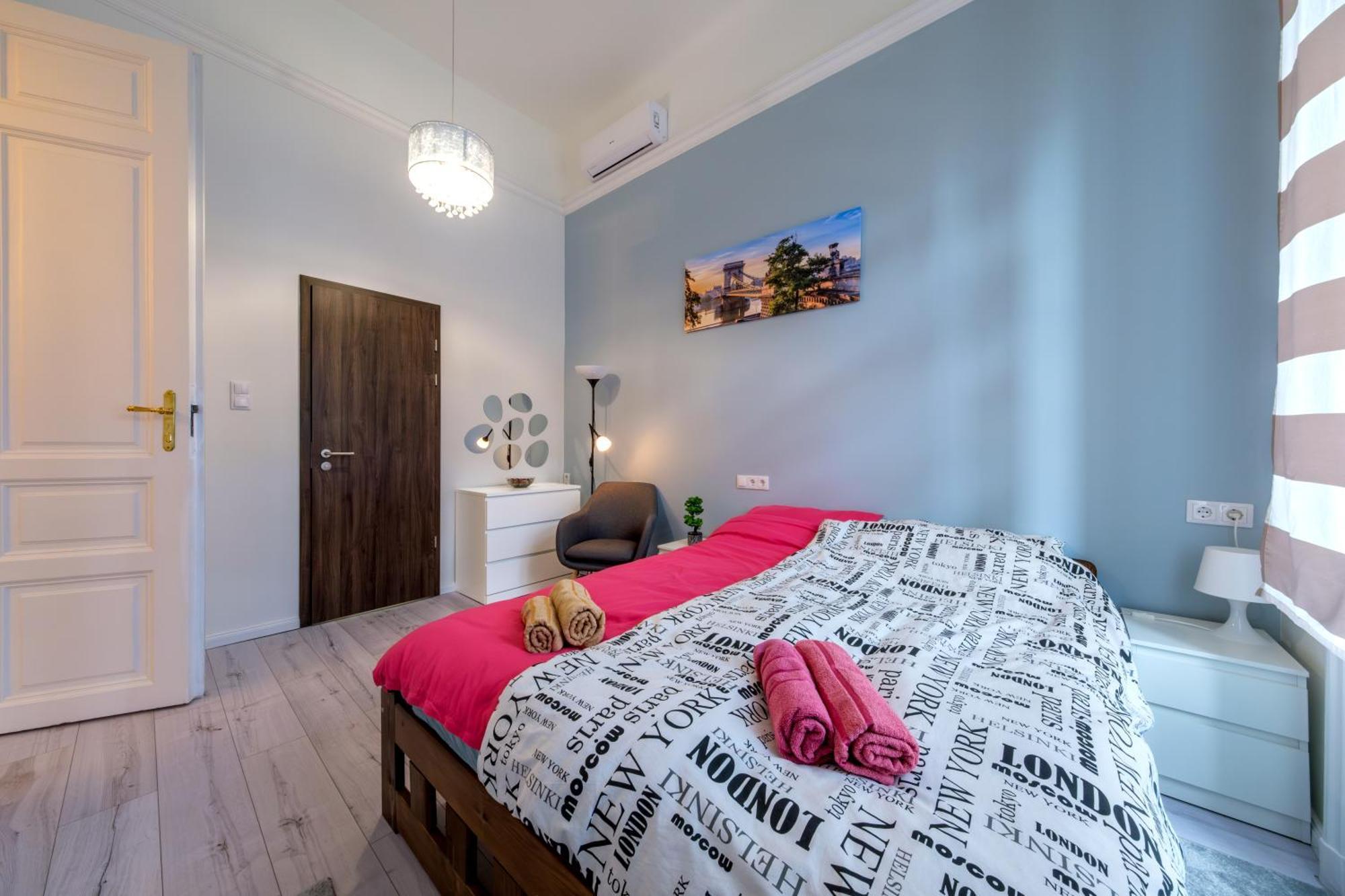 Soho Downtown Apartment Boedapest Buitenkant foto